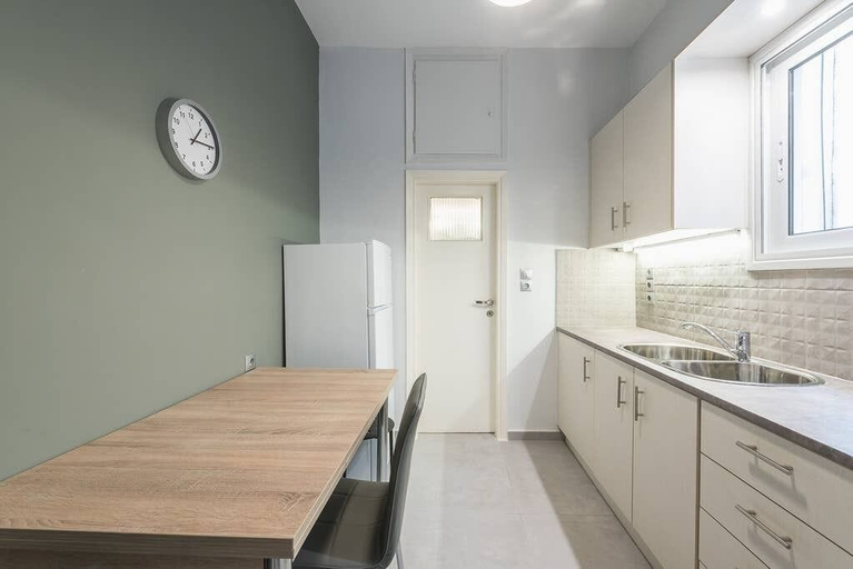 Others 4, Vibrant Cozy Flat Near the Metro, Attica