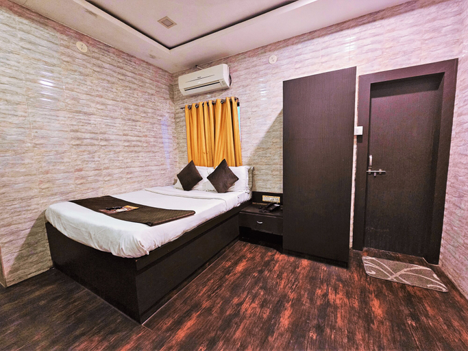 Others 5, Hotel Sk, Rajkot