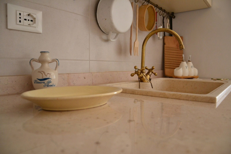 Bathroom 4, B&B Dimora Delle Rondini, Bari