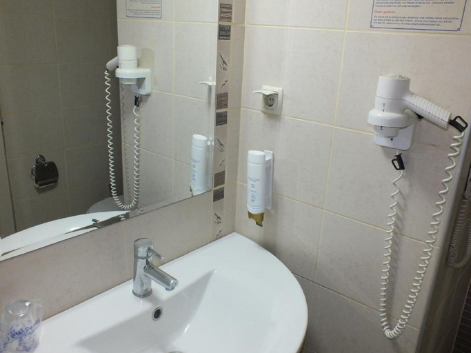 Bathroom 5, Derici Hotel, Kuşadası