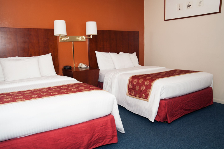 Bedroom 3, Red Carpet Inn & Suites, Grafton