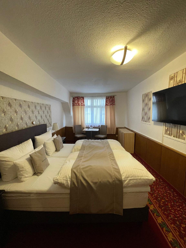 Bedroom 2, Hotel Garni Ratstube, Reutlingen