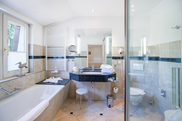 Bathroom 5, Kurhaus am Inselsee, Rostock
