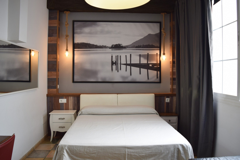 Bedroom 4, Hotel Mirablau, Almería