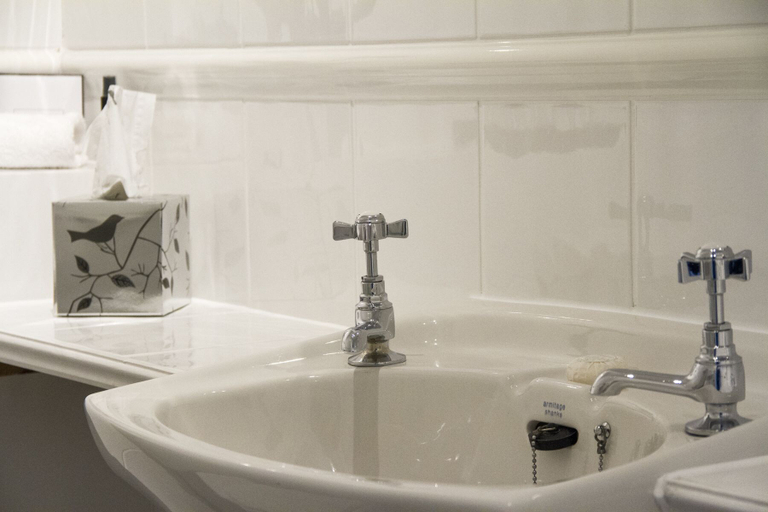 Bathroom 4, Glenegedale House, Argyll and Bute