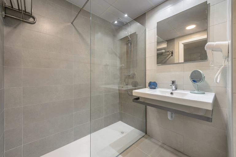 Bathroom 4, Hotel Vibra Riviera, Baleares