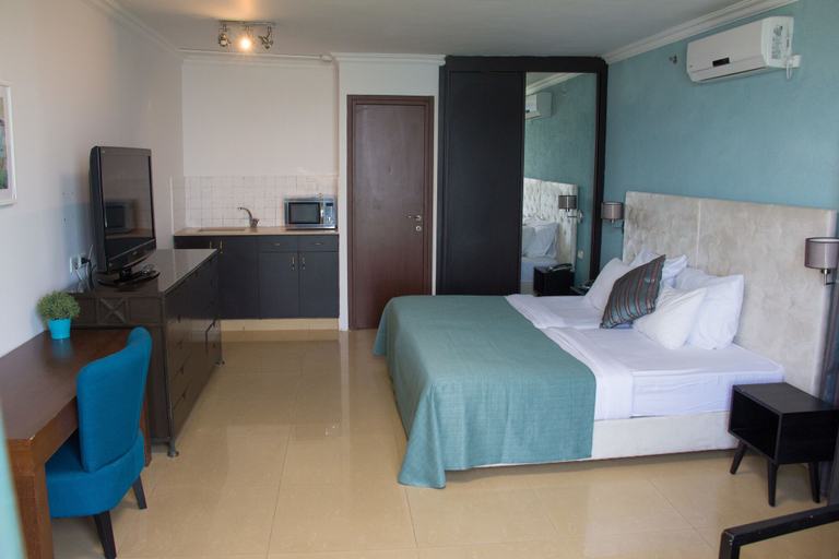 Bedroom 3, Golden Beach Hotel Tel Aviv