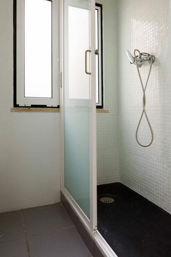 Bathroom 4, Apartments Baixa, Lisbon