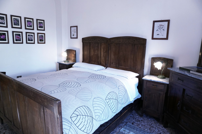 Bedroom 2, Malvarosa, Catania