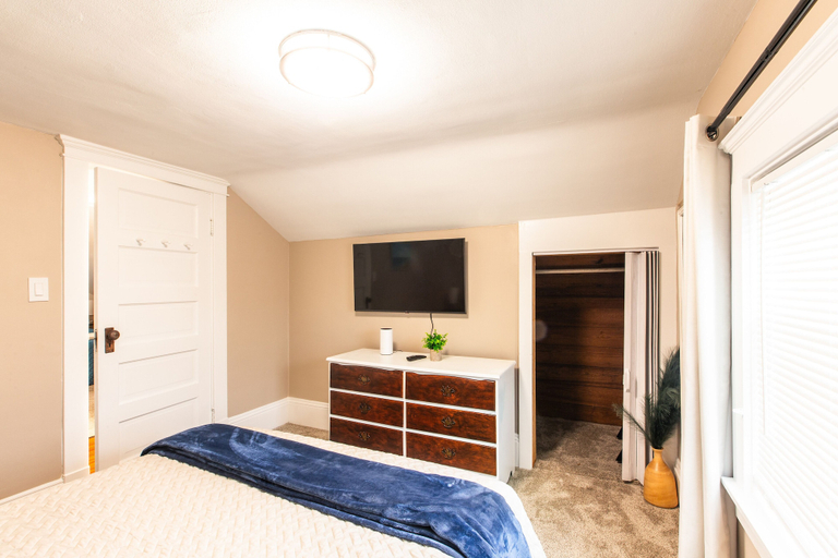 Bedroom 3, Wine Valley Bungalow, Ashtabula