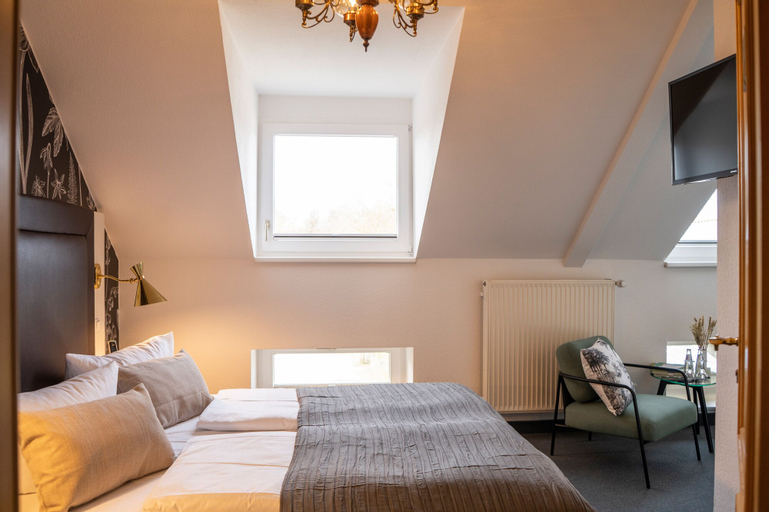 Bedroom 13