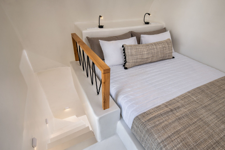 Bedroom 5, Hill Suites, South Aegean
