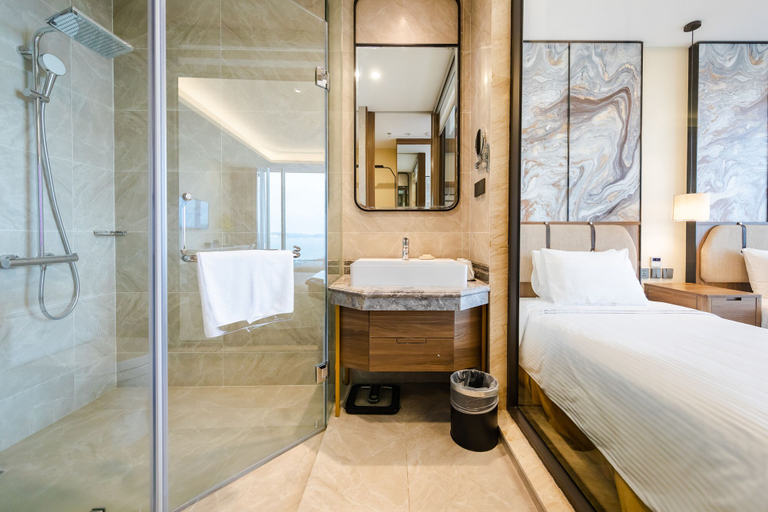 Bathroom 5, Muong Thanh Luxury Ha Long Centre Hotel, Hạ Long