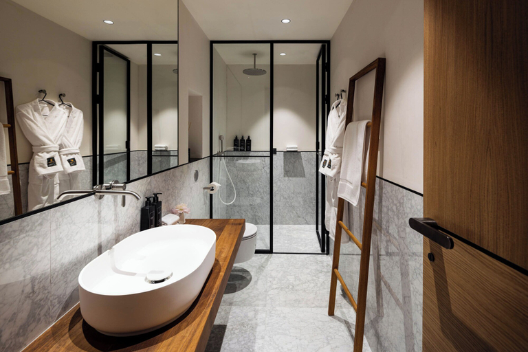 Bathroom 3, Juno Hotel Sofia, a Member of Design Hotels, Stolichna