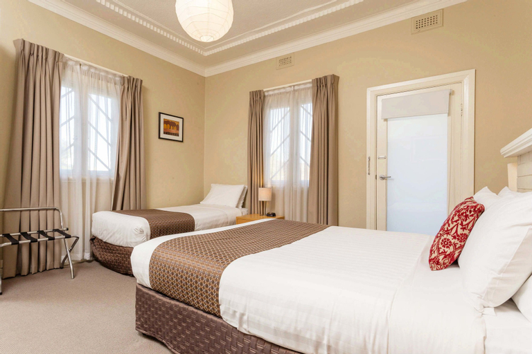 Bedroom 3, Globe Apartments, Wagga Wagga - Pt A