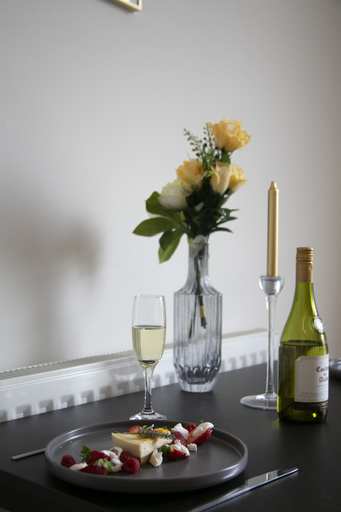 Food & Drinks, Fortunae Boutique Apartment BY Fang, Sunderland