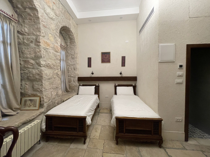 Bedroom 3, Jerusalem Hotel