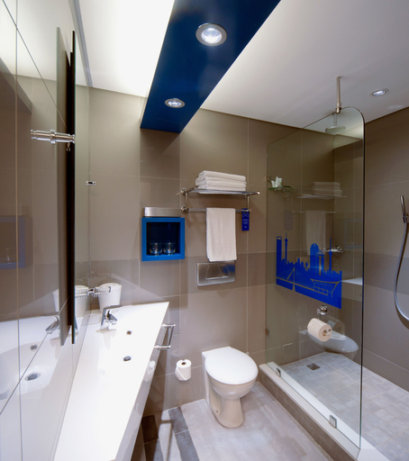 Bathroom 5, Garden Court Milpark, City of Johannesburg