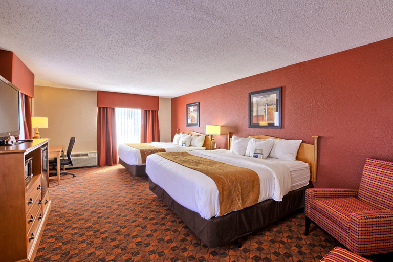 Bedroom 3, Comfort Inn & Suites and Conference Center, Isabella