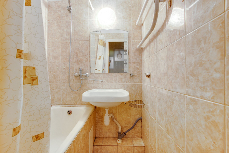 Bathroom 3, Apartment on Nizhegorodskaya 70 bld 2, Central