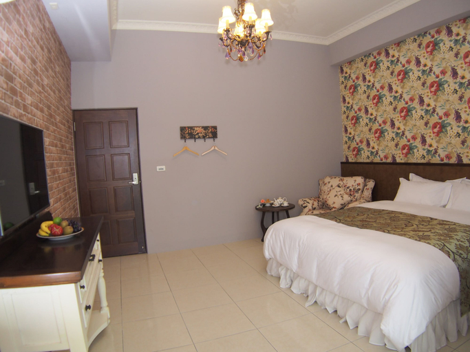 Bedroom 2, Love Paris, Hualien