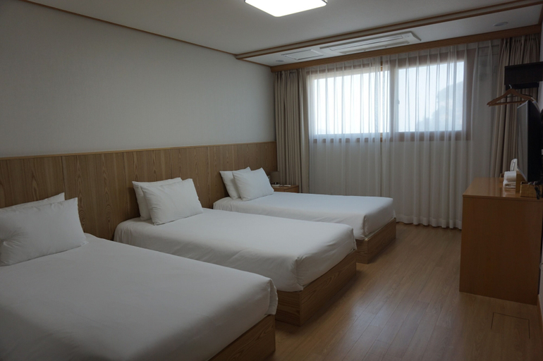 Bedroom 4, Soldongsan Stay, Seogwipo