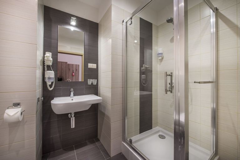 Bathroom 4, Hotel Cesarskie Ogrody, Świnoujście