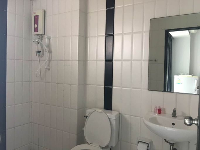 Bathroom 4, Grand Seven Place, Pak Kret
