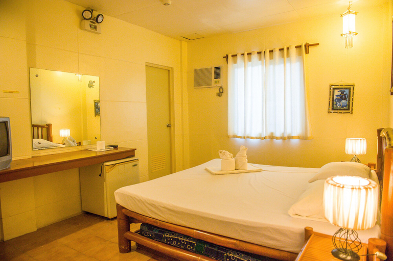 Bedroom 5, Fat Jimmy's Resort Boracay, Malay