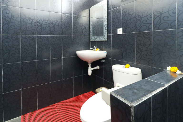 Bathroom 9