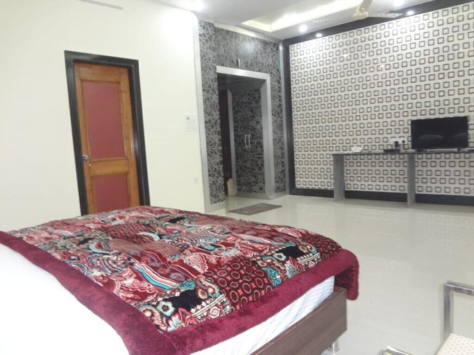 Bedroom 3, Hotel Royal Country Club, Varanasi