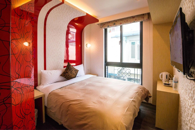 Bedroom 13
