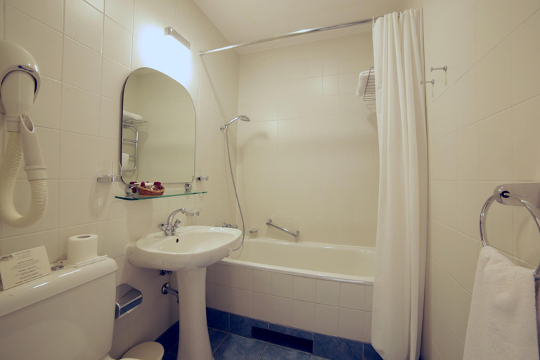 Bathroom 4, Focus Hotel Premium Pod Orlem, Bydgoszcz City