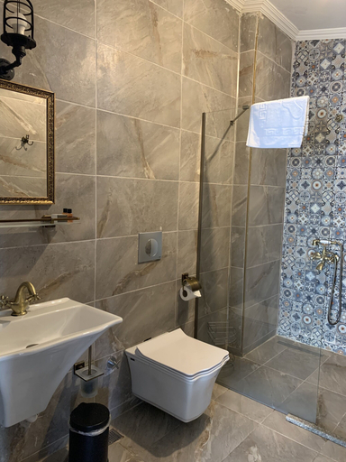 Bathroom 5, Pordanis Hotel, Çamlıhemşin