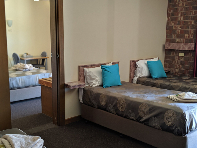 Bedroom 4, The Argent Motel, Broken Hill