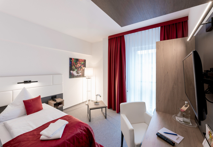 Bedroom 3, Hotel Stadtfeld, Magdeburg