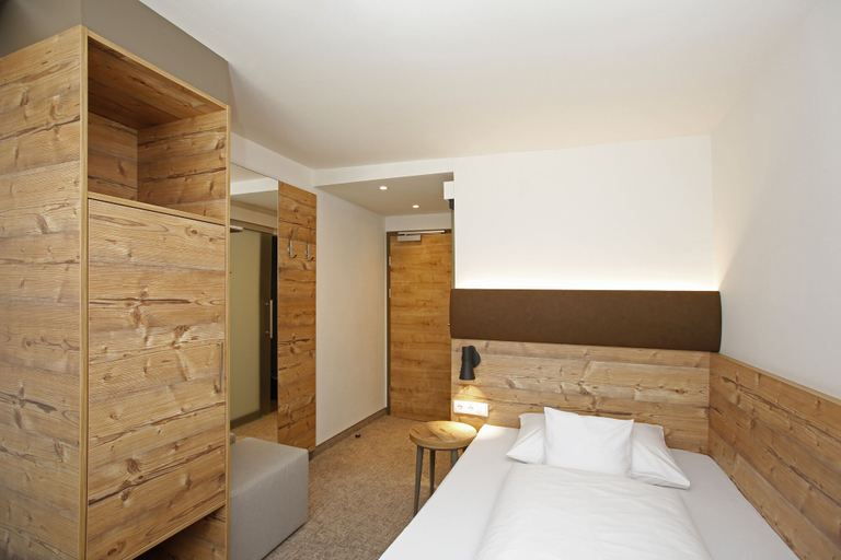 Bedroom 3, ApartHotel Rose Ellwangen, Ostalbkreis