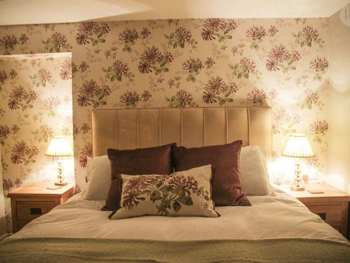 Bedroom 2, The White Lion, Hampshire