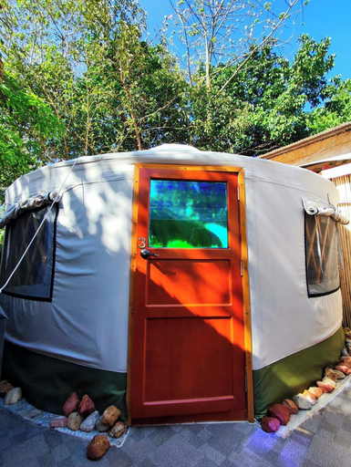 Others 3, Nomad Yurts, Coron