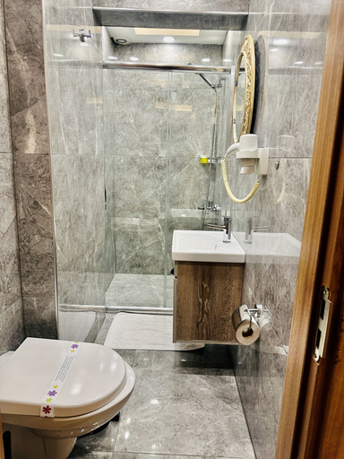 Bathroom 5, Sirkeci Quietness Hotel, Fatih
