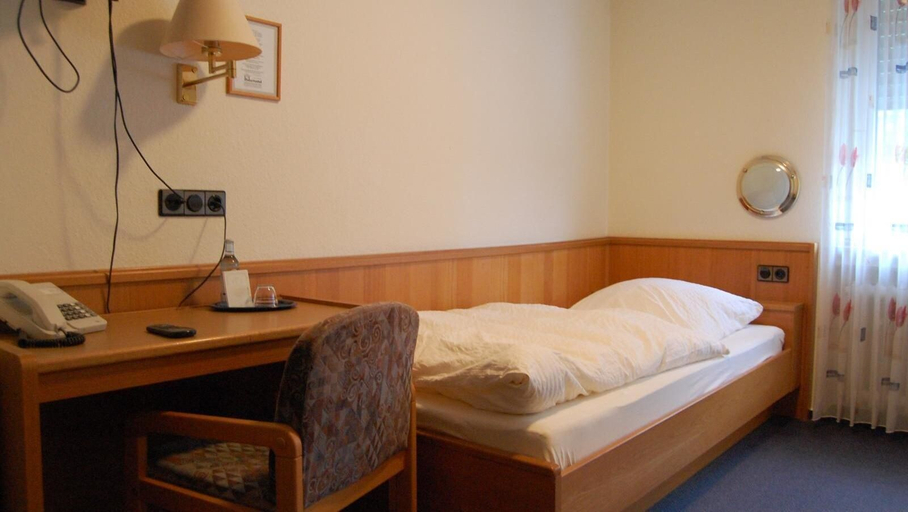 Bedroom 4, Hotel Hubertushof, Emsland