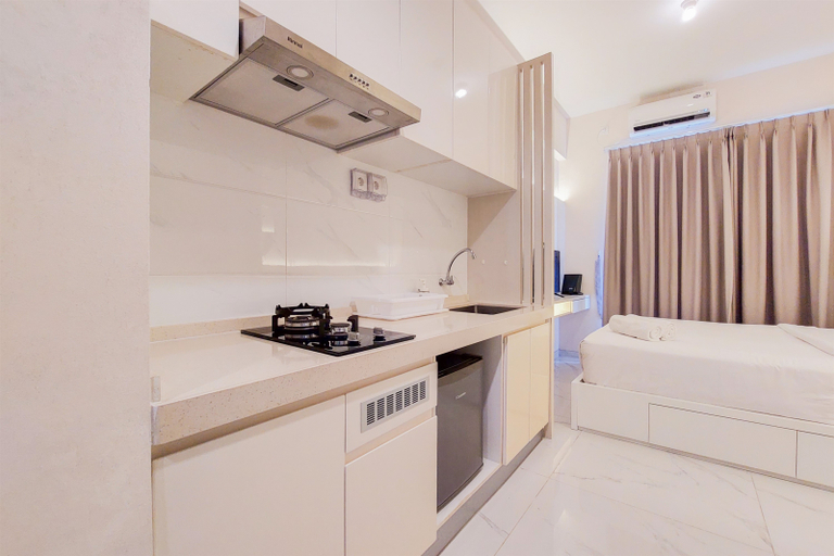 Others 4, Comfy Designed and Modern Studio at Sky House BSD Apartment By Travelio, Tangerang Selatan