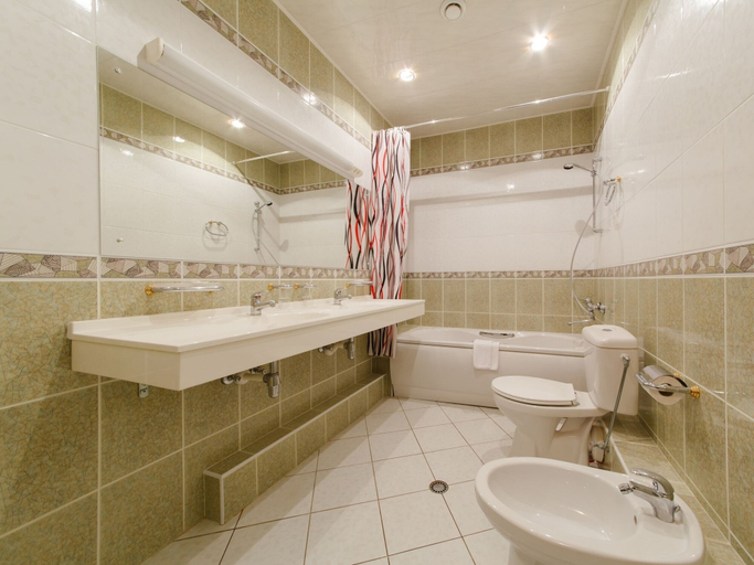 Bathroom 4, Daina Jurmala Beach Hotel, Riga