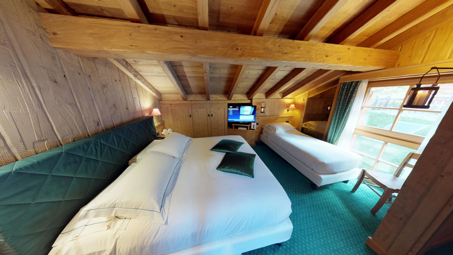 Bedroom 2, Park Chalet Village, Sondrio