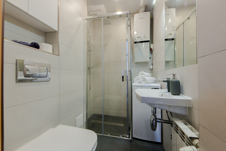 Bathroom, ShortStayPoland Staszica B76, Warsaw
