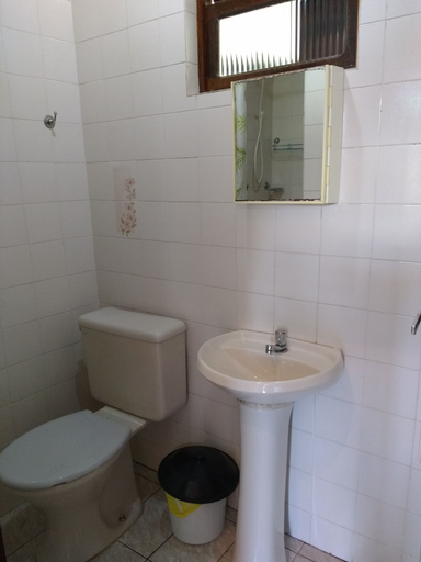 Bathroom 4, Praialar Apartamentos, Ubatuba