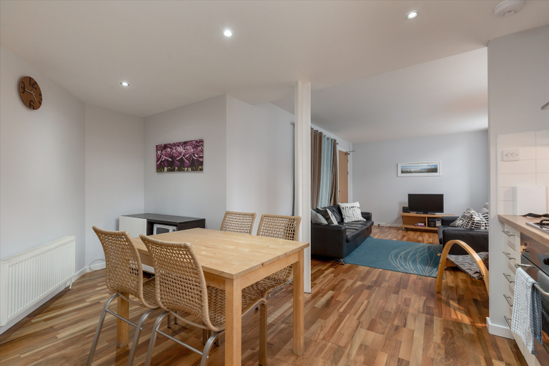 Others 5, Silver Lining - Grassmarket Apartments, Edinburgh