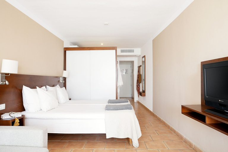 Bedroom 4, Sunprime Atlantic View Suite & Spa, Las Palmas