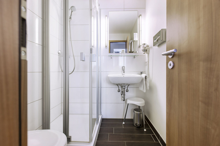 Bathroom 5, Hotel am Jakobsmarkt, Nürnberg