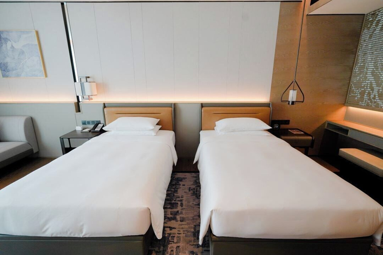 Bedroom 3, Hyatt Regency Hangzhou International Airport, Hangzhou